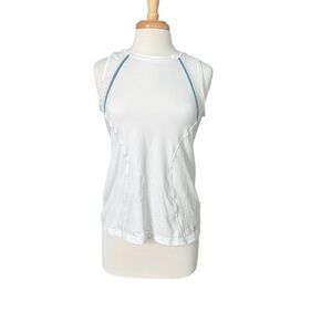 Sofiabella Women's White Sleeveless Top Size Large